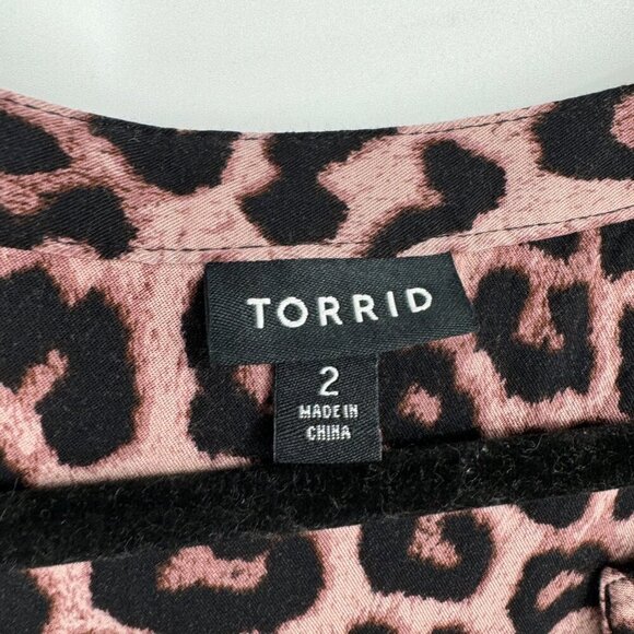 Torrid Leopard Print Zip Front 3/4 Sleeve Challis Shirt Dress Women’s Size 2 - Picture 2 of 12